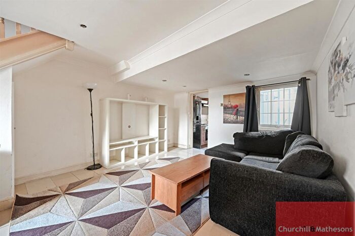 2 Bedroom Detached House To Rent In Old Oak Common Lane, London, W3
