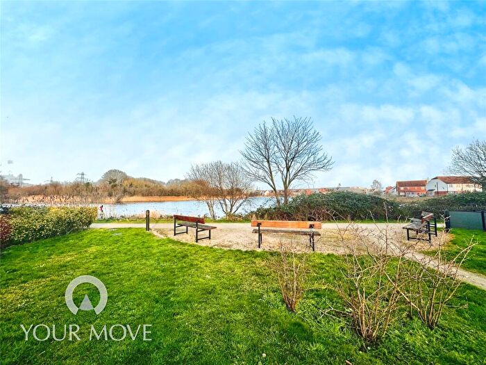 2 Bedroom Flat For Sale In Morris Walk, Dartford, Kent, DA1