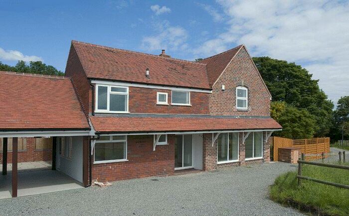 4 Bedroom Detached House To Rent In High Lodge Court, Iverley, DY7