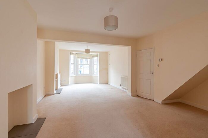 3 Bedroom Terraced House For Sale In Henley Street, Oxford, OX4