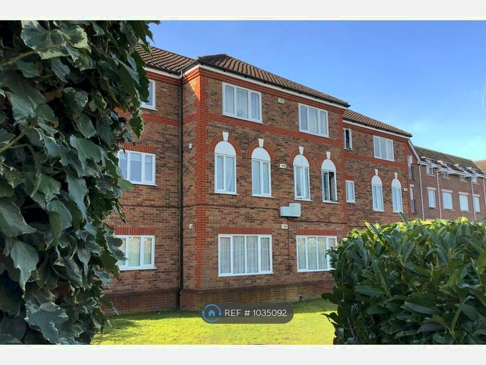 1 Bedroom Flat To Rent In Rembrandt Court, Ewell / Epsom, KT19