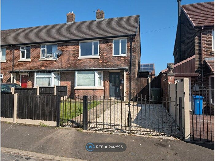 3 Bedroom Semi-Detached House To Rent In Moorside Avenue, Ainsworth, Bolton, BL2