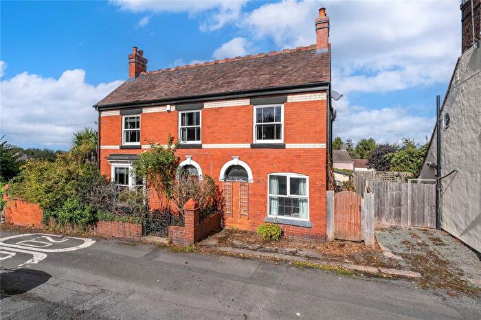 3 Bedroom Detached House For Sale In West Road, Ketley Bank, Telford, Shropshire, TF2