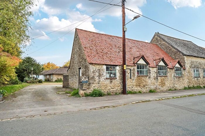 3 Bedroom Detached Bungalow For Sale In Cumnor Village, Oxford, OX2