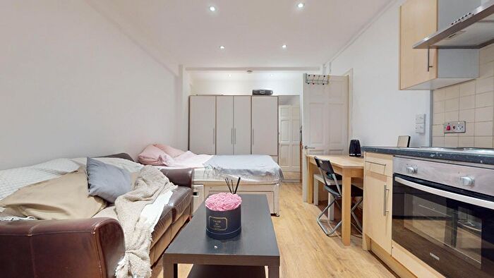 Studio To Rent In Gloucester Place, London, W1U
