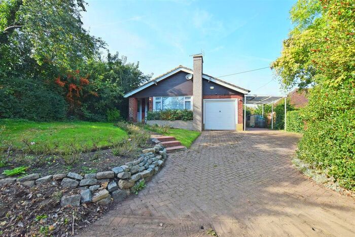 2 Bedroom Detached Bungalow For Sale In Meresborough Road, Rainham, Gillingham, ME8