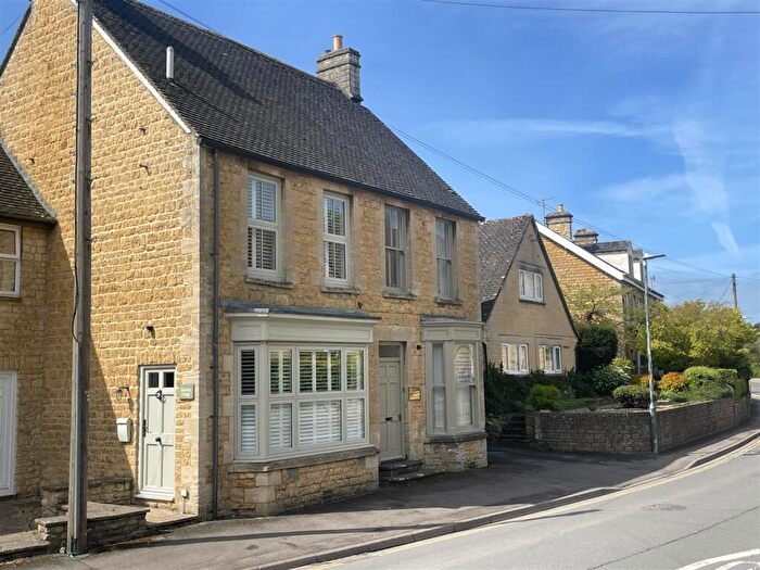 3 Bedroom End Of Terrace House For Sale In Lansdowne, Bourton-On-The-Water, Cheltenham, GL54