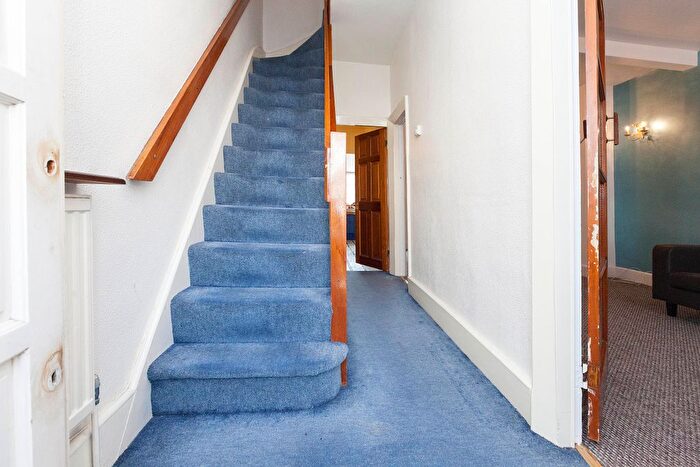 2 Bedroom Terraced House To Rent In Saxon Road, Ilford, IG1