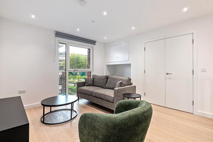 2 Bedroom Apartment To Rent In Quest House South, Escapade Place, Tower Hamlets, London, E14