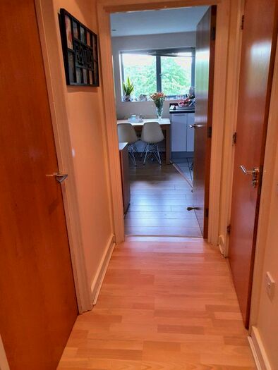 2 Bedroom Flat To Rent In Agate Close, London, NW10