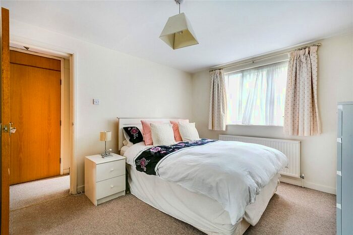 1 Bedroom Flat To Rent In Brompton Park Crescent, Seagrave Road, SW6