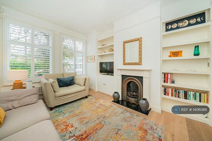 1 Bedroom Flat To Rent In Cambray Road, London, SW12