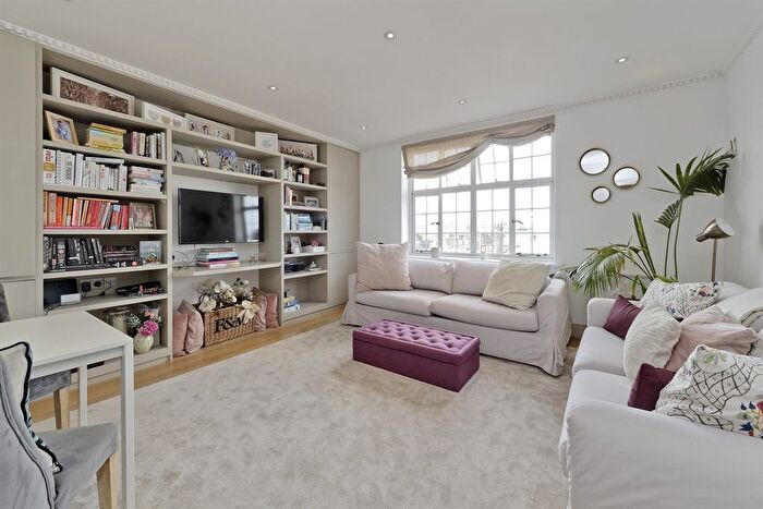 1 Bedroom Flat To Rent In Donovan Court, Drayton Gardens, SW10