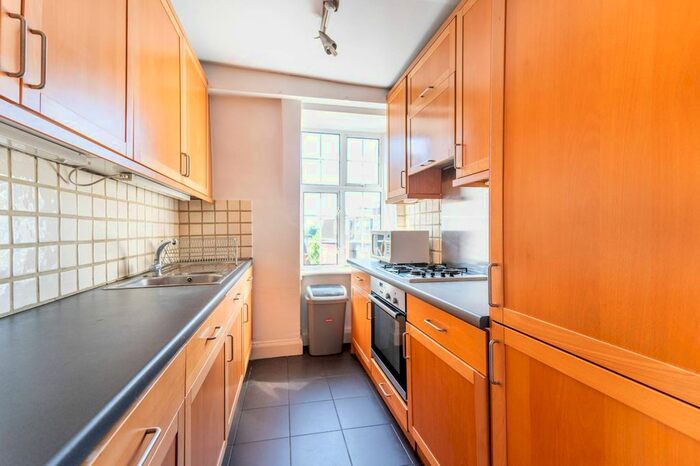 1 Bedroom Flat To Rent In Heathfield Terrace, Chiswick, London, W4