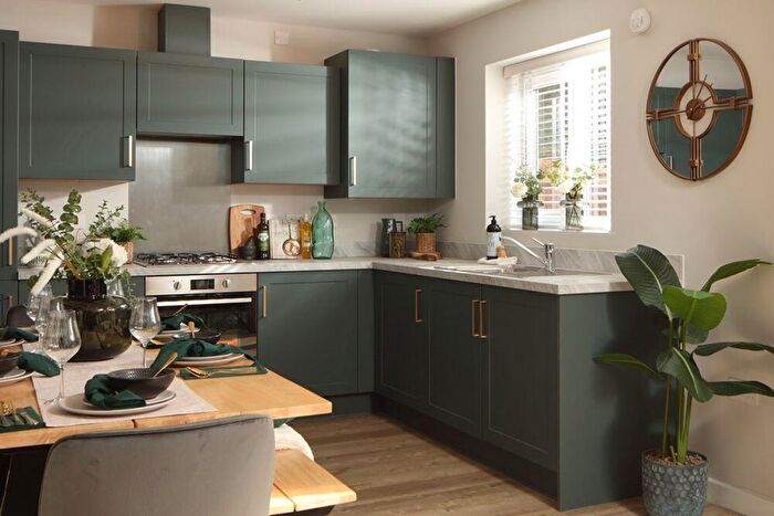 4 Bedroom Semi-Detached House For Sale In Off The, Daventry, NN11