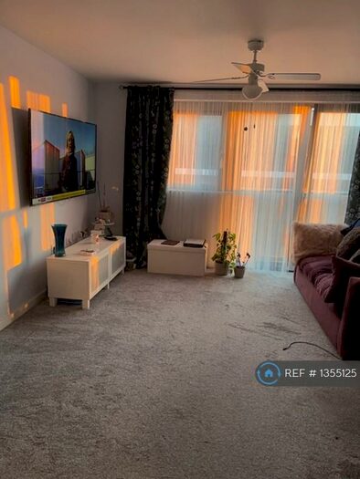 1 Bedroom Flat To Rent In Meridia Court, London, E15