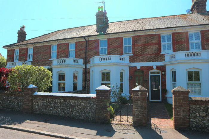 3 Bedroom Terraced House To Rent In High Street, BN24