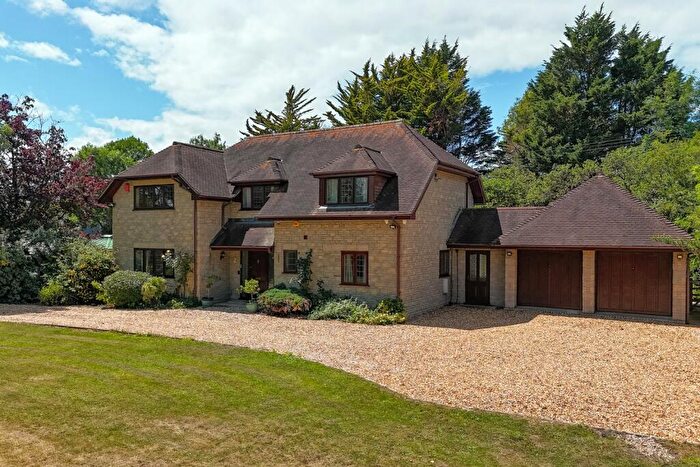 4 Bedroom Detached House For Sale In Westhay, Glastonbury, BA6