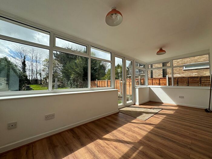 3 Bedroom Detached Bungalow To Rent In London Road, Sittingbourne, ME10