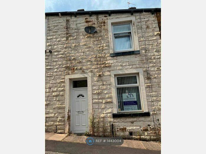 3 Bedroom Terraced House To Rent In Hill Street, Padiham, Burnley, BB12