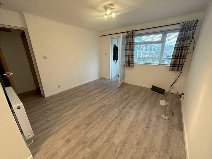 1 Bedroom Maisonette To Rent In University Close, Mill Hill, NW7