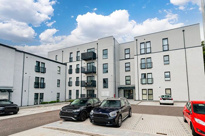 2 Bedroom Flat To Rent In Kings Gate, West End, Aberdeen, AB15