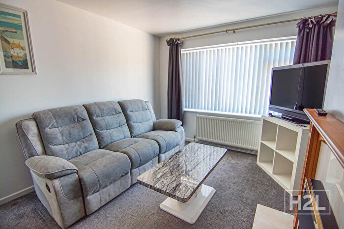 3 Bedroom Semi-Detached House To Rent In Arden Close, Meriden, CV7