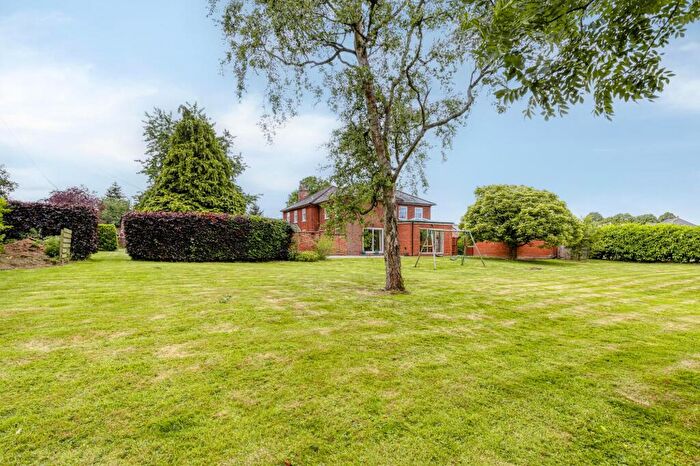 4 Bedroom Detached House For Sale In Chain Free And Idyllic Four-Bedroom Victorian Farm House, NR19