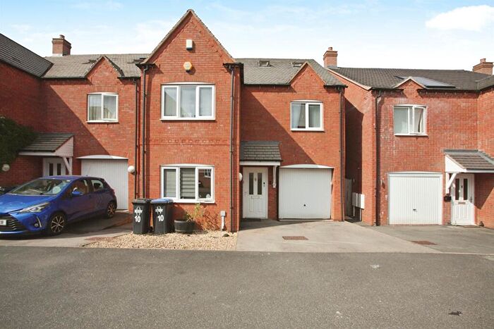 5 Bedroom Detached House For Sale In Windmill Close, Rugby, CV21