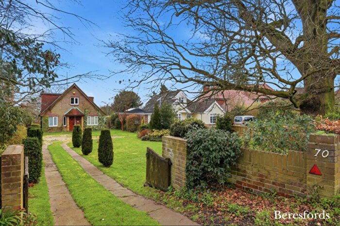 3 Bedroom Bungalow For Sale In Braiswick, Colchester, CO4