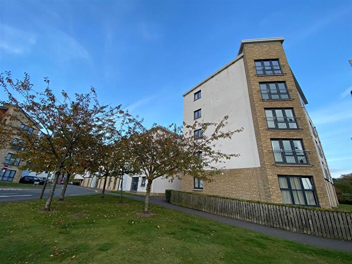 2 Bedroom Flat To Rent In Vasart Court, Perth, PH1