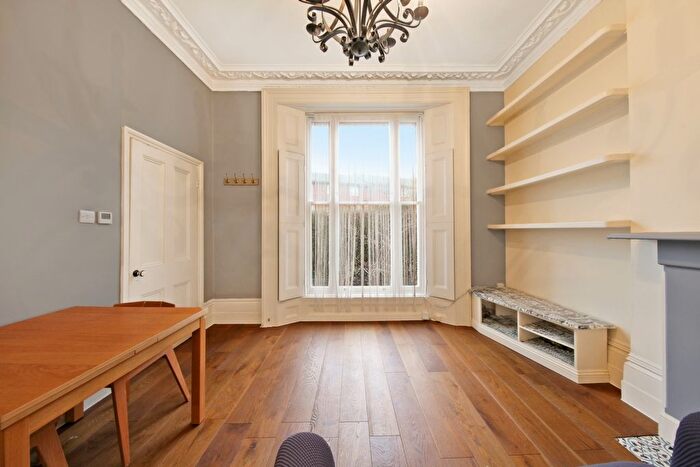 2 Bedroom Flat To Rent In West End Lane, West Hampstead, NW6