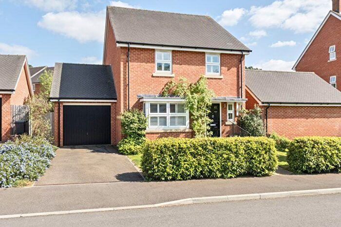 4 Bedroom Detached House For Sale In Paddocks Way, Holmwood Park, Ferndown, BH22