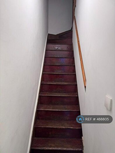 3 Bedroom Maisonette To Rent In Wyndham Crescent, Cardiff, CF11