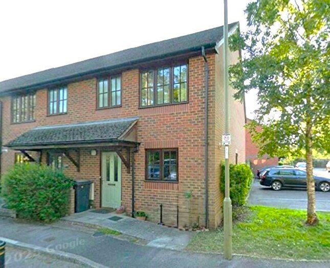 3 Bedroom End Of Terrace House For Sale In Peel Place, Whitehill, Hampshire, GU35