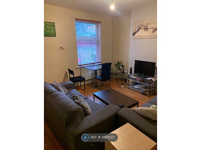 4 Bedroom Terraced House To Rent In Grasmere Street, Leicester, LE2