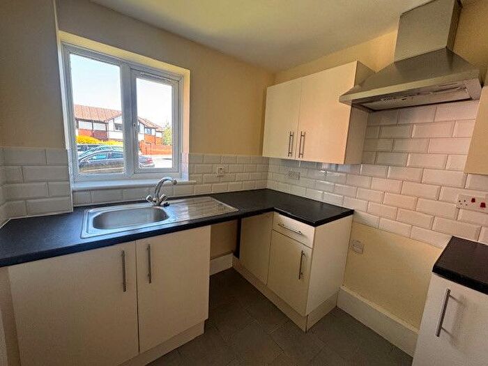 1 Bedroom Flat To Rent In Bradley Court, Telford, Shropshire, TF2