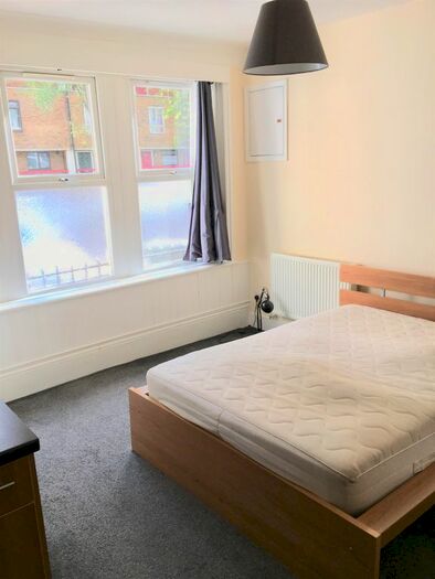 Studio To Rent In Rollins Street, South Bermondsey, SE15