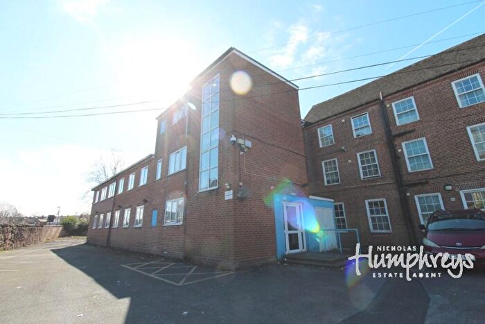Studio To Rent In Cardinal House, Bridge Road, B8