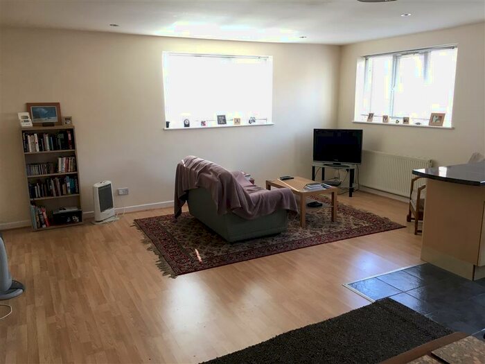 2 Bedroom Flat To Rent In Wood Street, Eastwood, Nottingham, NG16