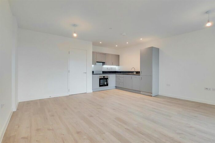 Studio To Rent In Eden House, Hounslow, TW3