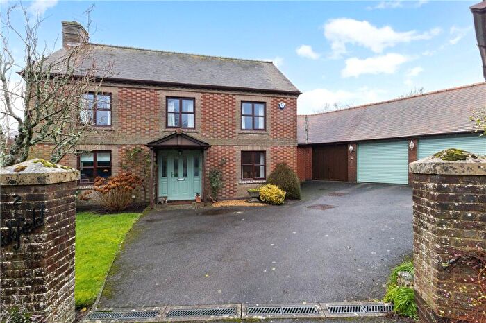 4 Bedroom Detached House For Sale In King Alfred Close, Pewsey, Wiltshire, SN9