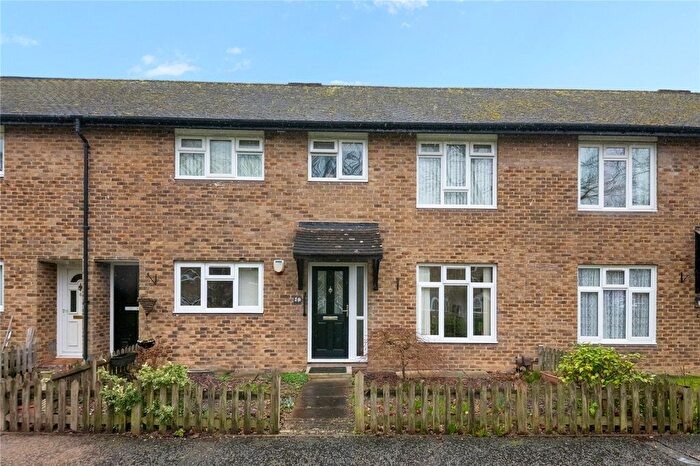 1 Bedroom Flat For Sale In St. Catherines Farm Court, Ruislip, HA4