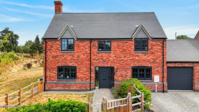 4 Bedroom Link Detached House For Sale In Ashbrook Grove, Sudbury, Ashbourne, DE6