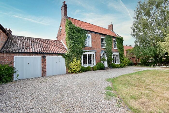 4 Bedroom Detached House For Sale In Maltkiln Road, Fenton, Lincoln, LN1