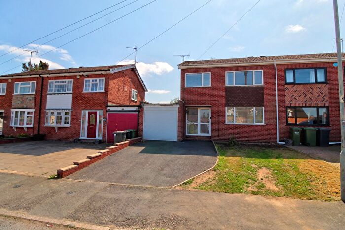 3 Bedroom Semi-Detached House For Sale In Redstone Lane, Stourport-On-Severn, DY13