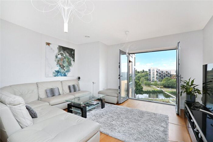 2 Bedroom Apartment For Sale In Lakeside Drive, Park Royal, London, NW10