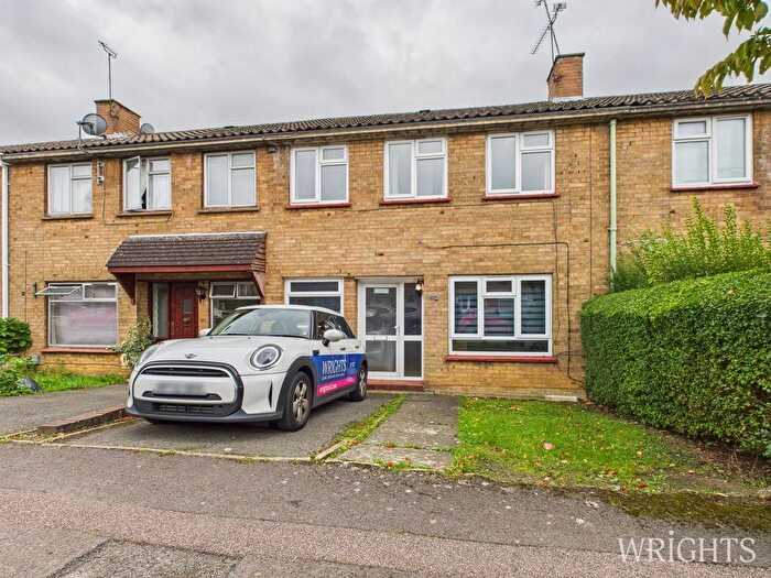 3 Bedroom Terraced House For Sale In Garden Avenue, Hatfield, AL10
