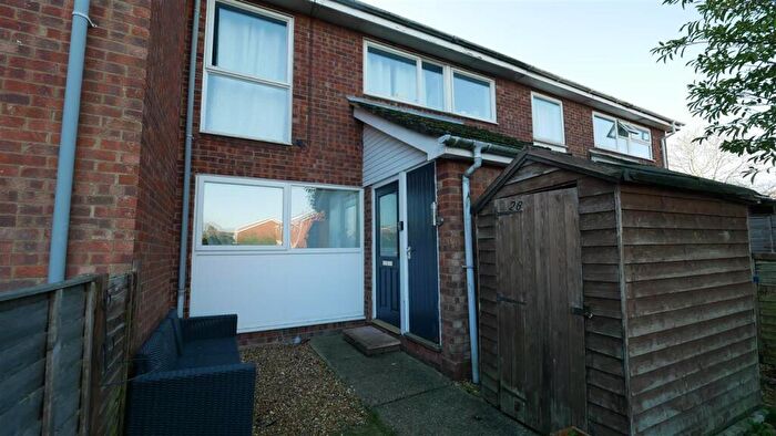 2 Bedroom Flat To Rent In Bottles Road, Warboys, PE28