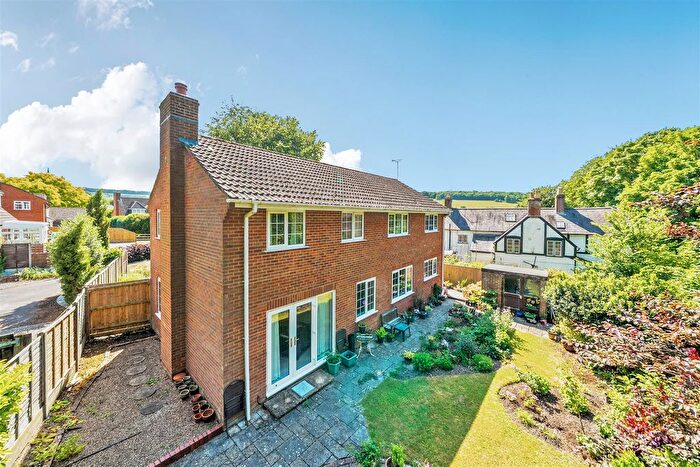 4 Bedroom Detached House For Sale In The Paddocks, Iwerne Minster, Blandford Forum, DT11